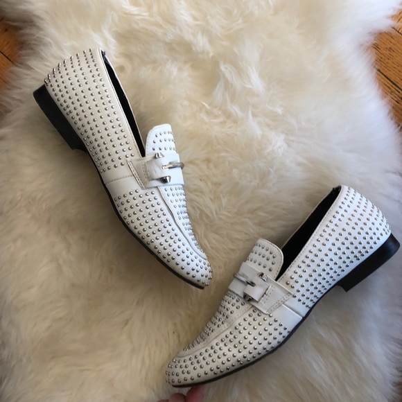 Steve Madden Studded White Kast Loafers 7 - Picture 2 of 6